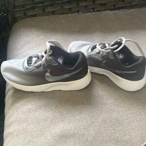 Kids size 11 Nike shoes. Never worn